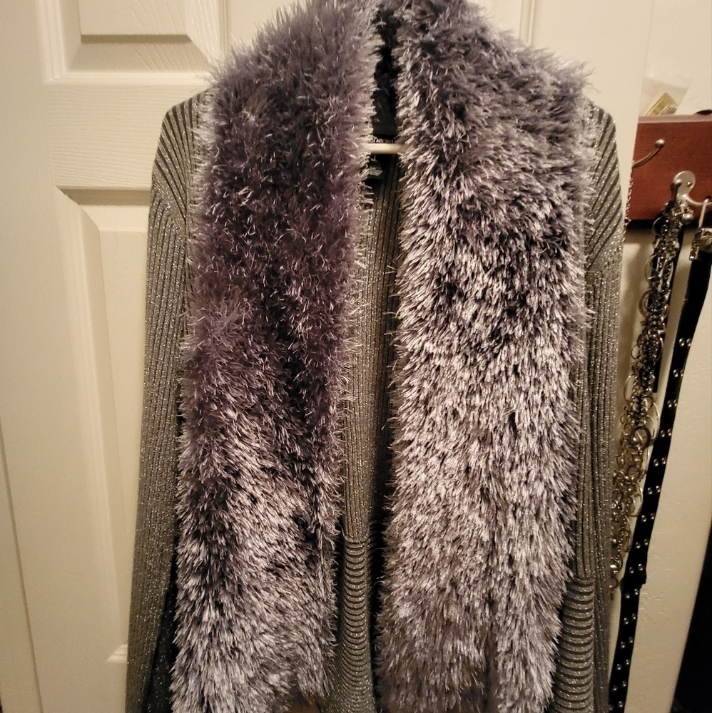 Women silver scarf cardigan